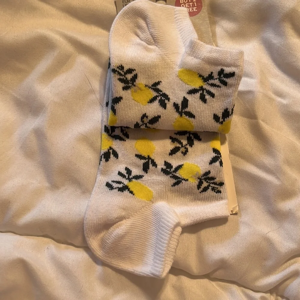 H&M Lemon Ankle Socks